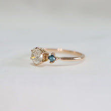 Load image into Gallery viewer, Rustic Diamond Ring