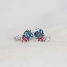 Load image into Gallery viewer, Spinel Cluster Earrings