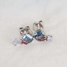 Load image into Gallery viewer, Spinel Cluster Earrings